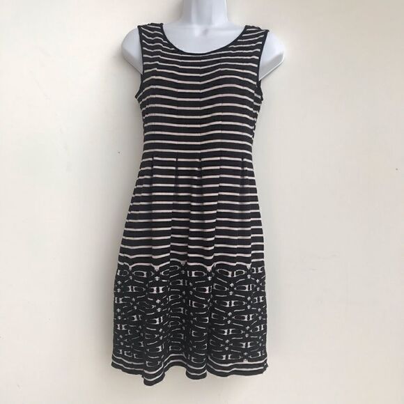 Max Studio black cream stretch dress size XS - Picture 1 of 8